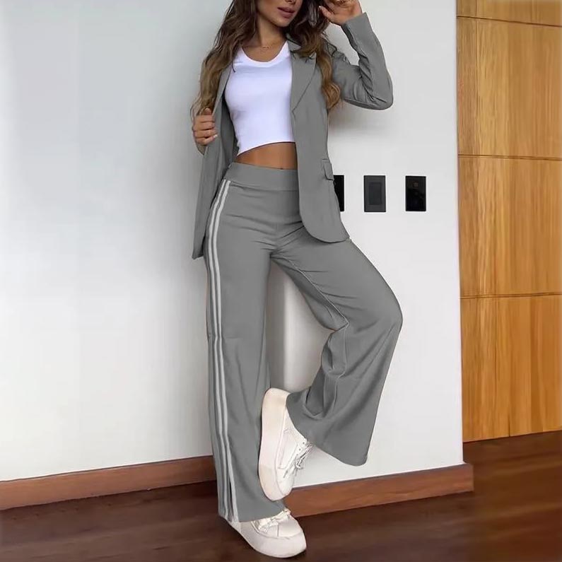 GR | Blazer with notched lapels and wide-leg trousers set