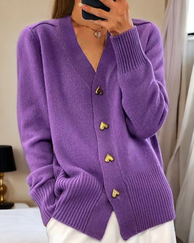 GR | Elegante Strickjacke Mit Herzknöpfen