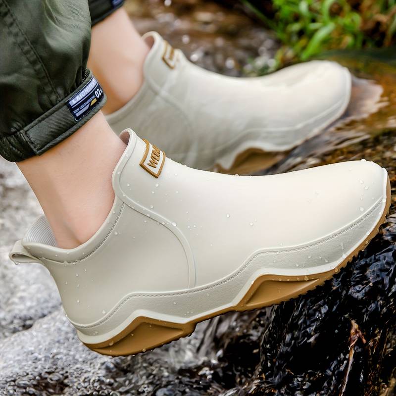 GR | Modern rubber boots