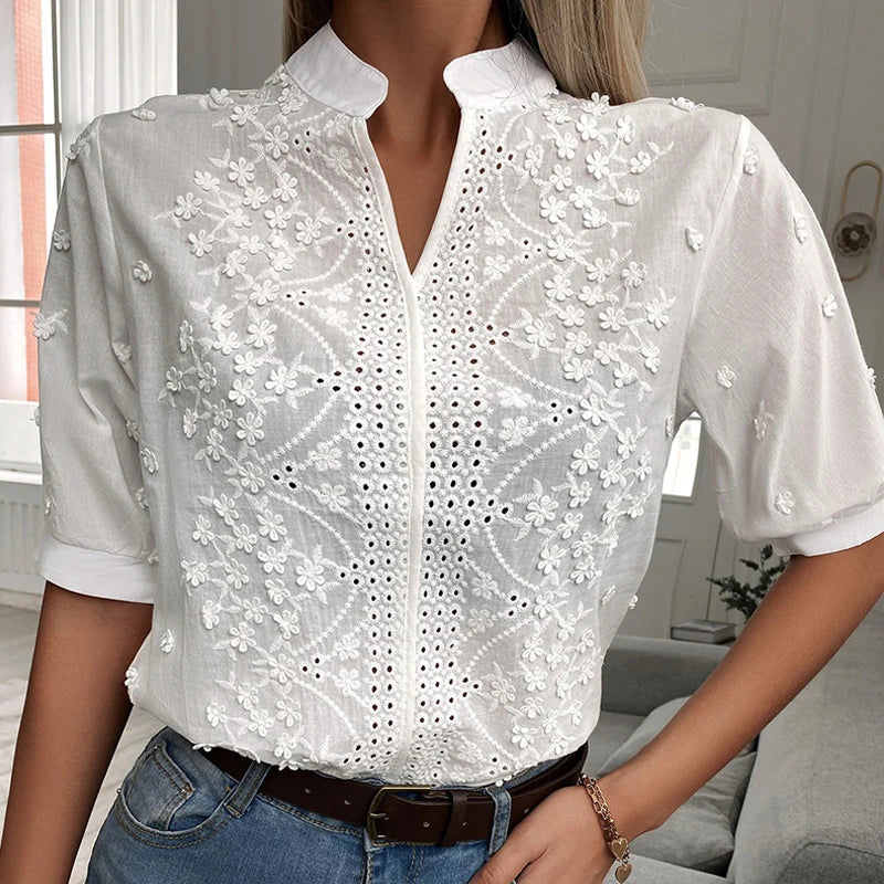 GR | Stylish lace top with V-neck