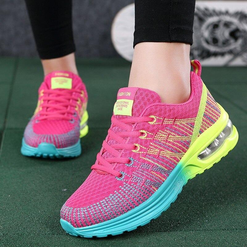 GR - Hiking boots for women
