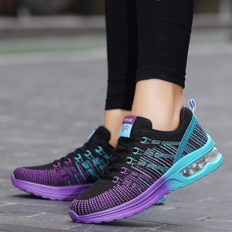 GR - Hiking boots for women