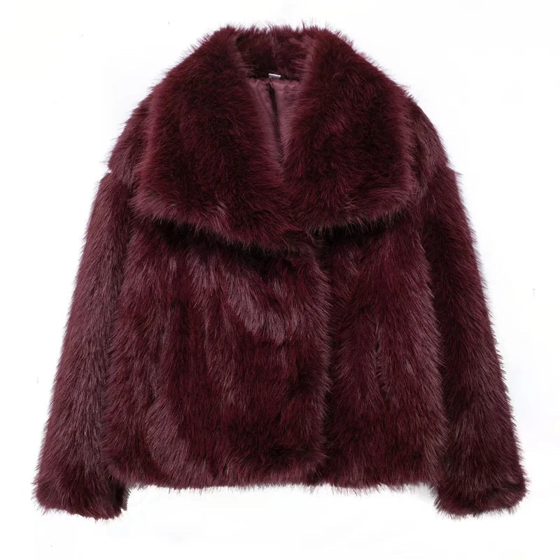 GR | Warm fur jacket for women in a stylish design