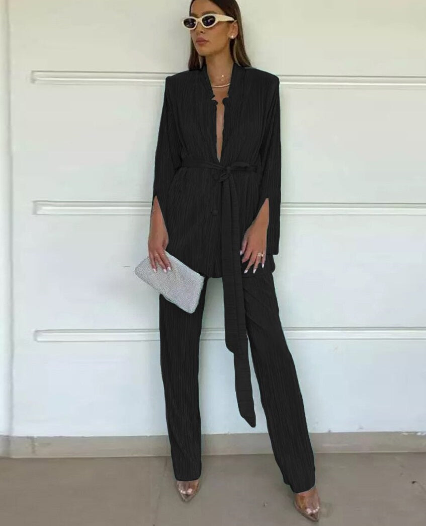 GR Women's Set | Elegant 2-piece women's set with pleated trousers and bodycon blazer