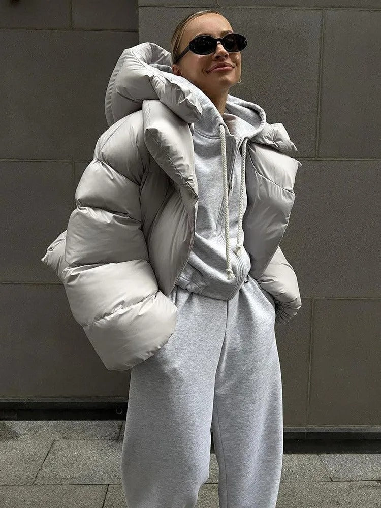 GR | Fashionable short women's jacket with hood and padded cotton lining