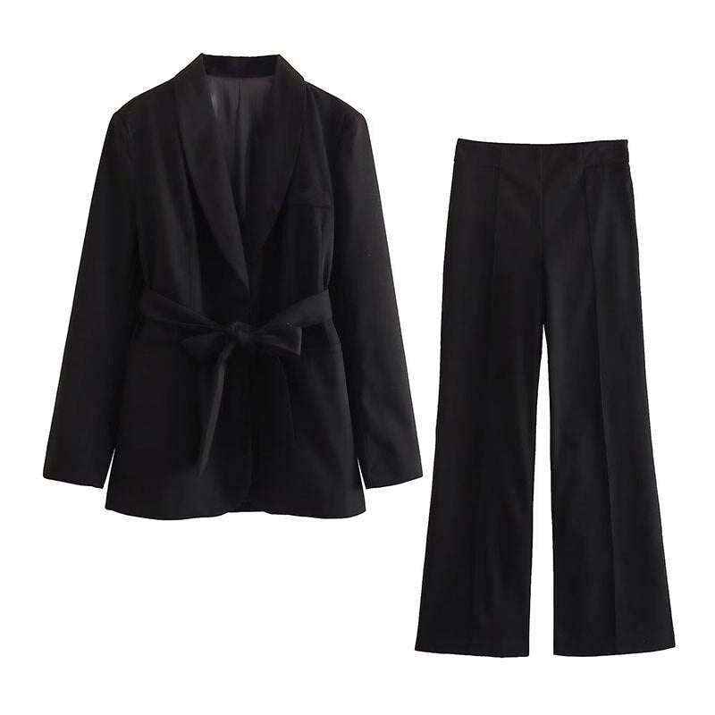 GR | Elegant blazer with belt and matching trousers