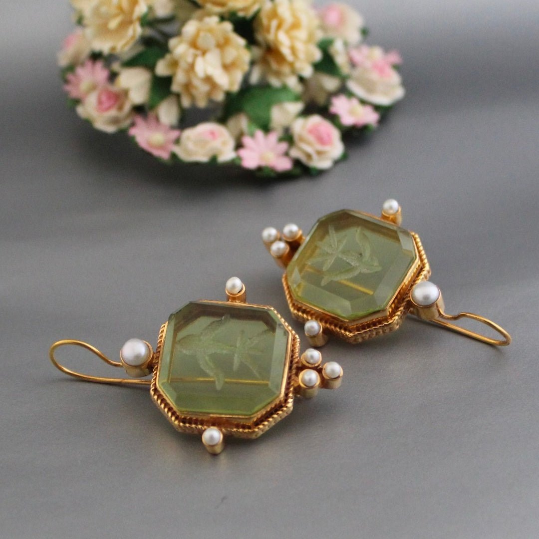 GR | Green & Pearl Earrings