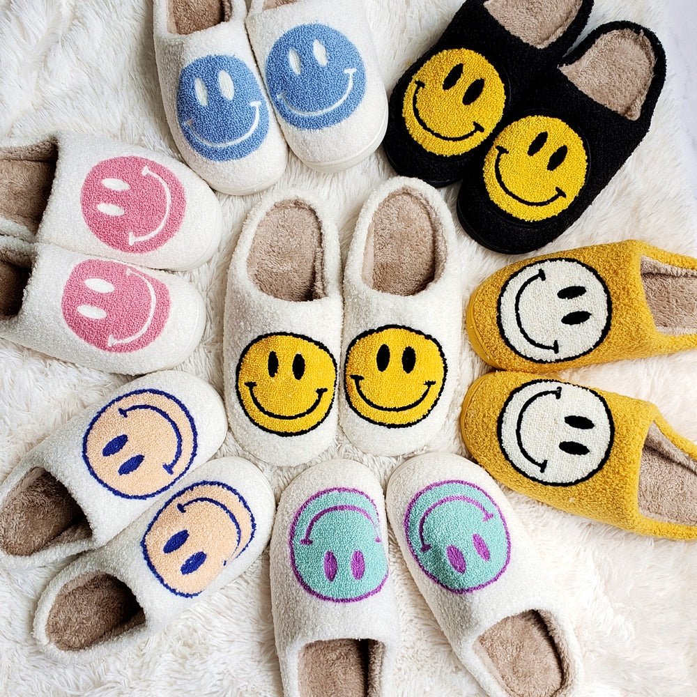 GR | with smiley face - comfortable women's slippers made of soft material