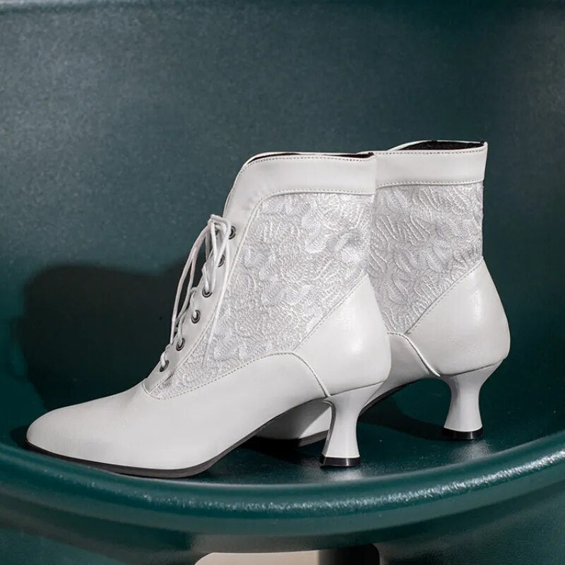 GR | Women's Ankle Boots Leather Lace-up Shoes Modern Shoes