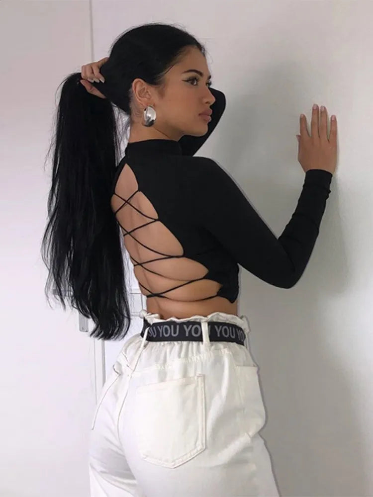 GR | Sexy T-shirt with bandage and long sleeves 