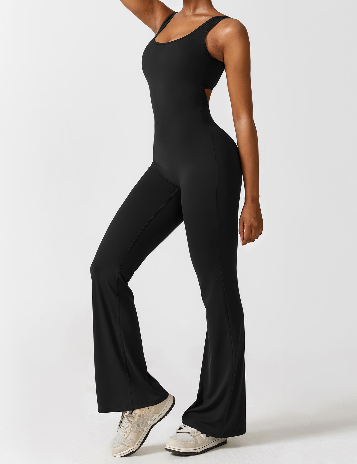 GR | V-back flared jumpsuit
