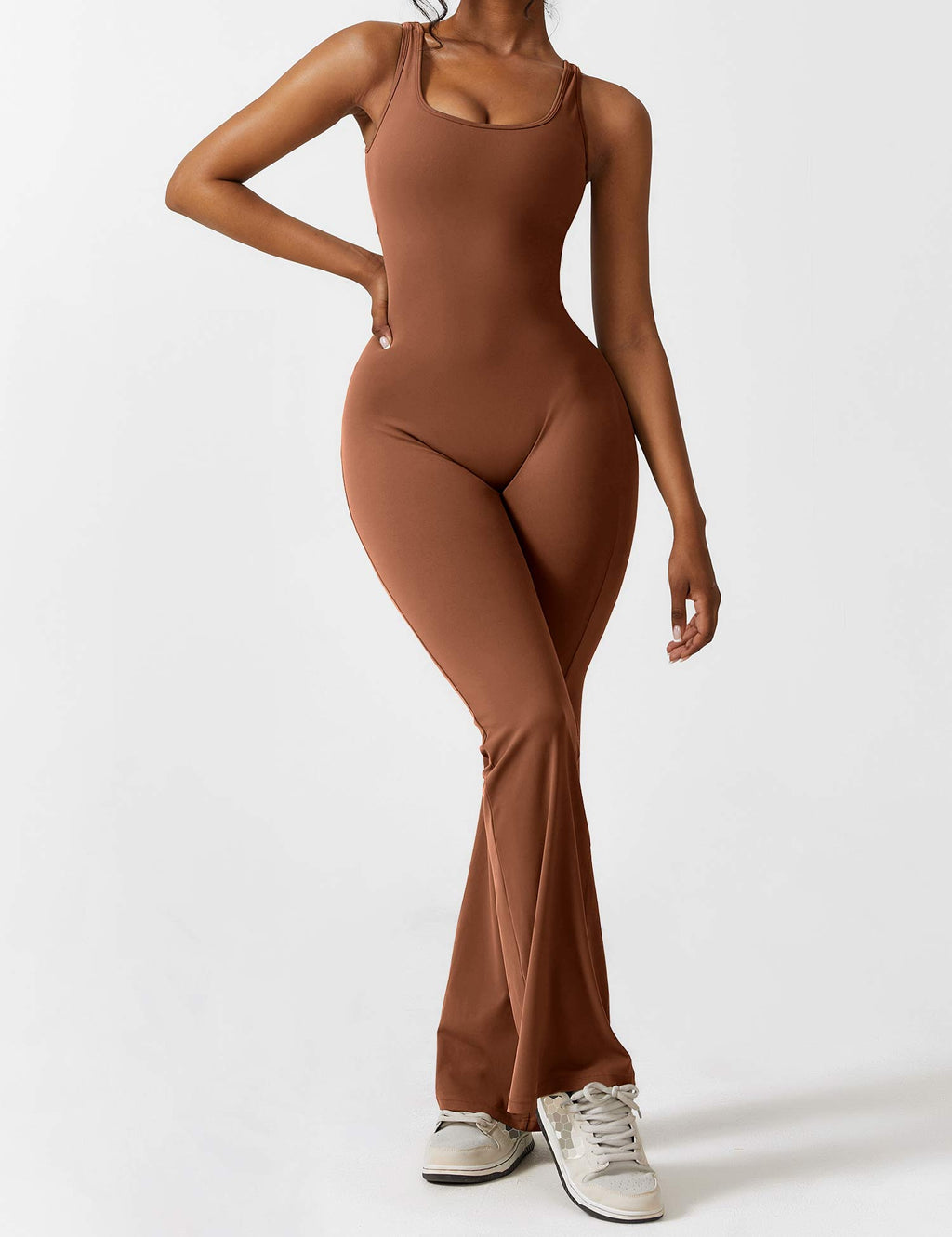 GR | V-back flared jumpsuit