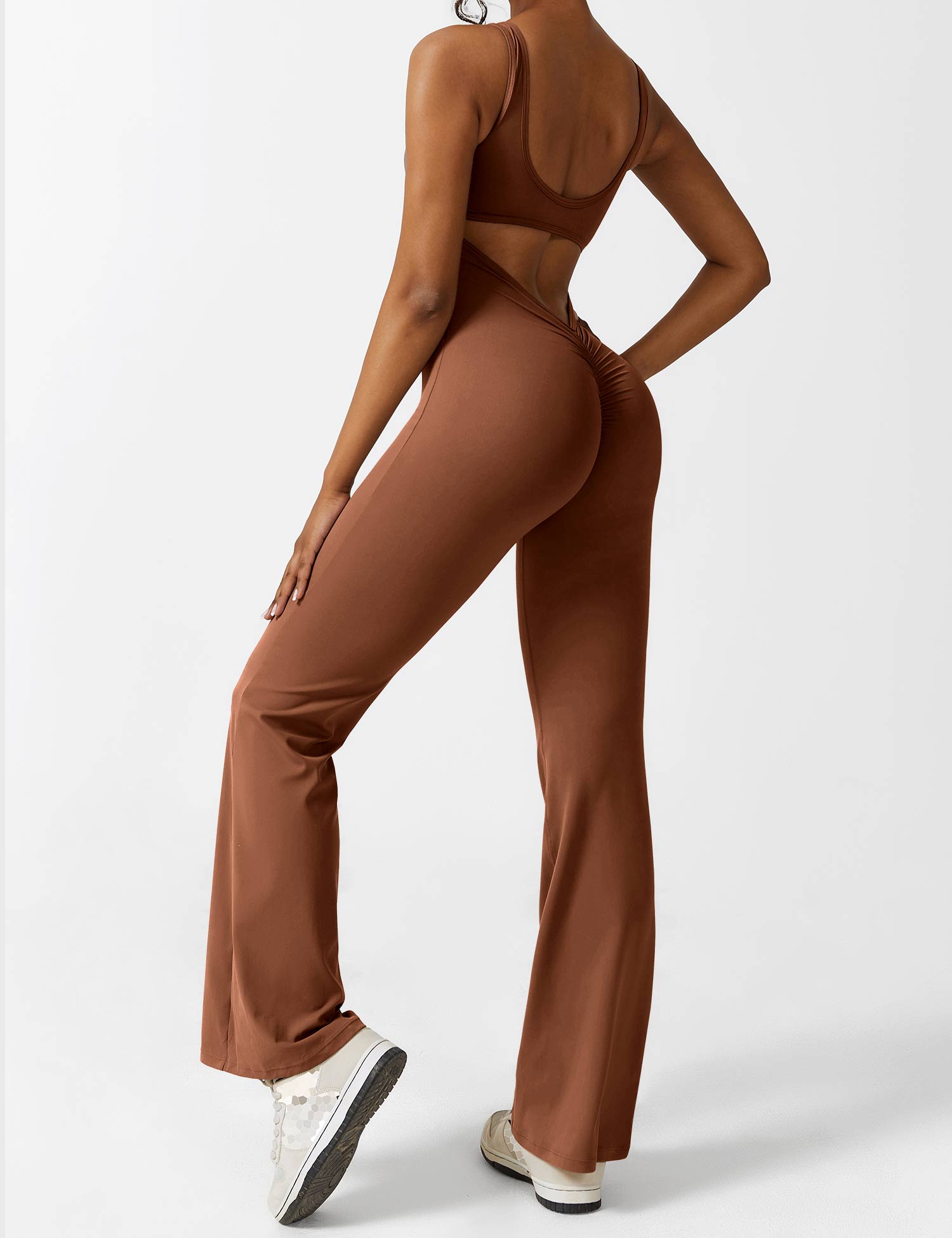 GR | V-back flared jumpsuit