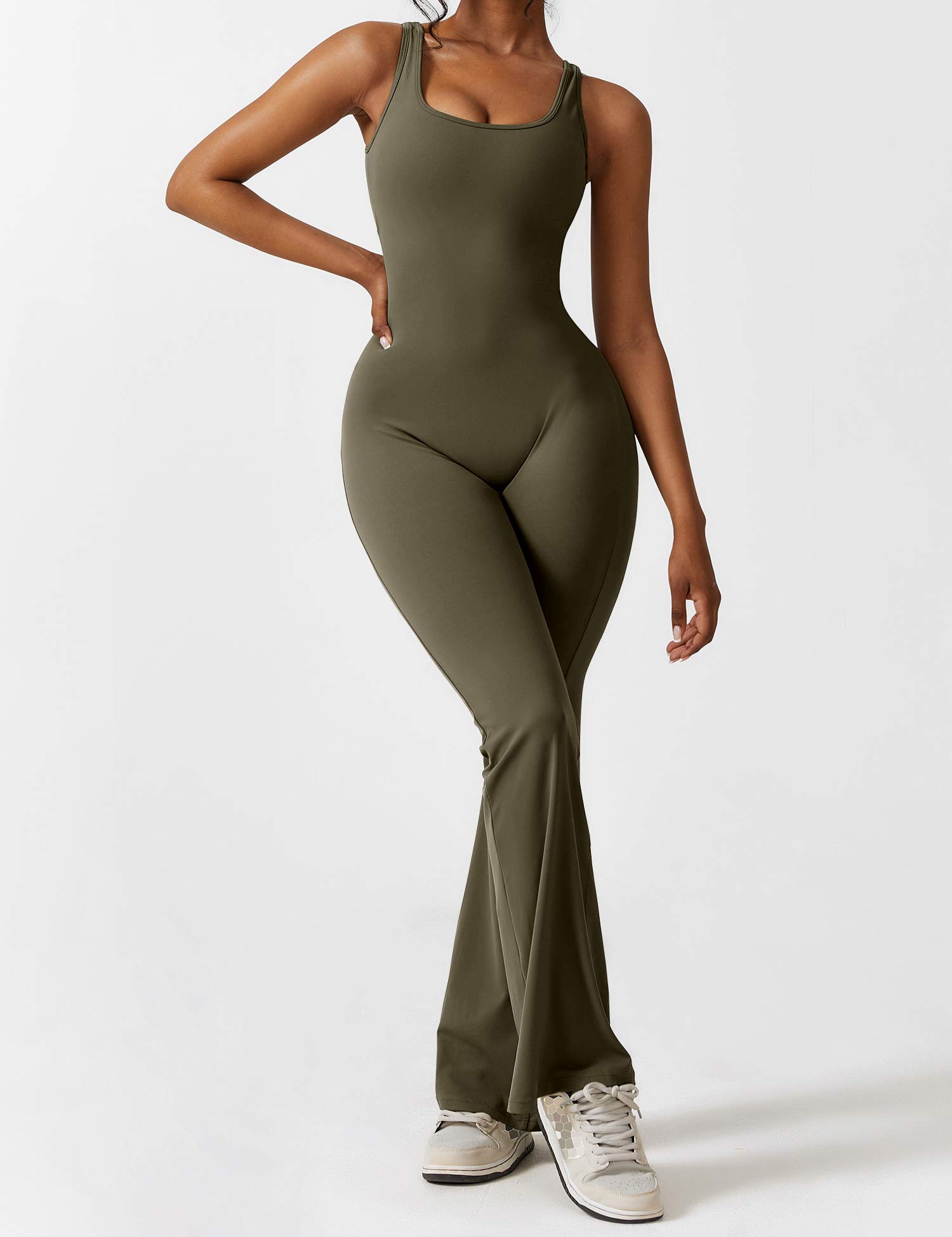 GR | V-back flared jumpsuit