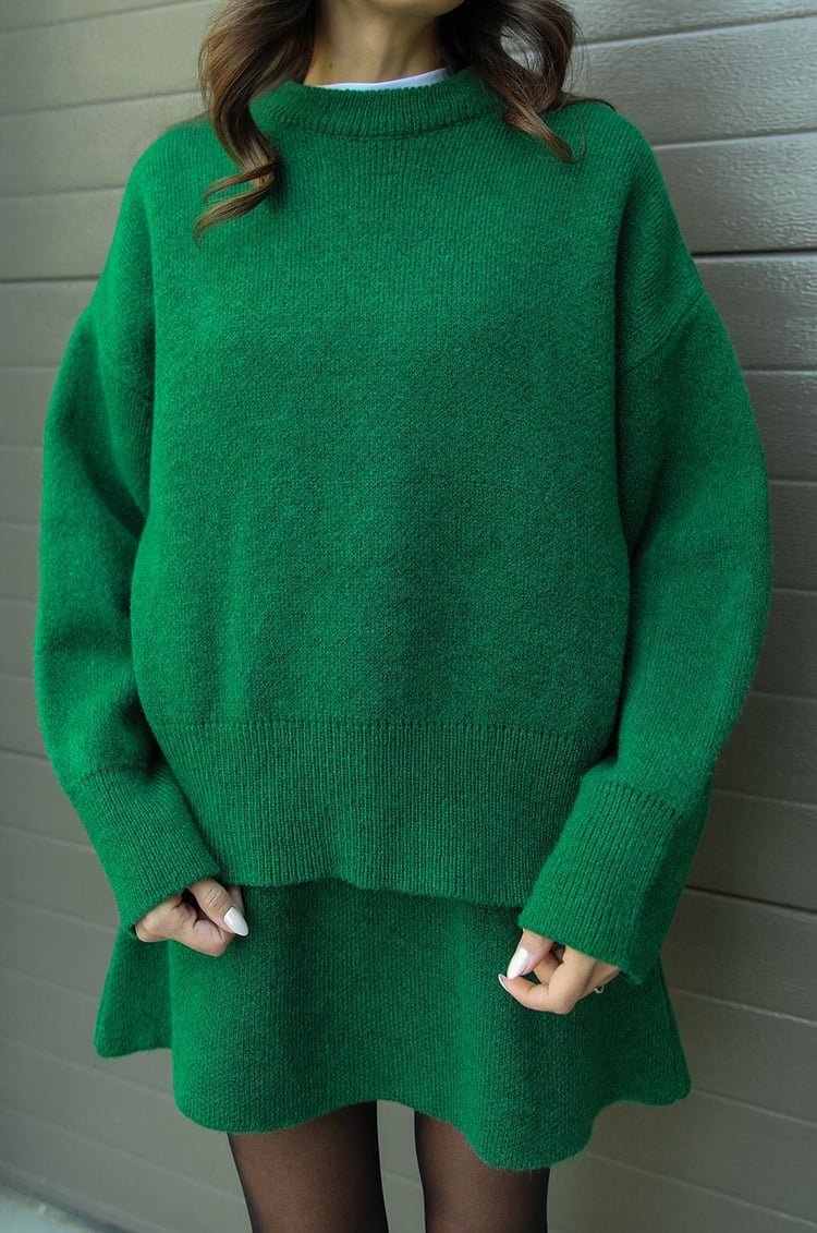 GR | 1-piece knitwear set - women's sweater and skirt with a relaxed fit