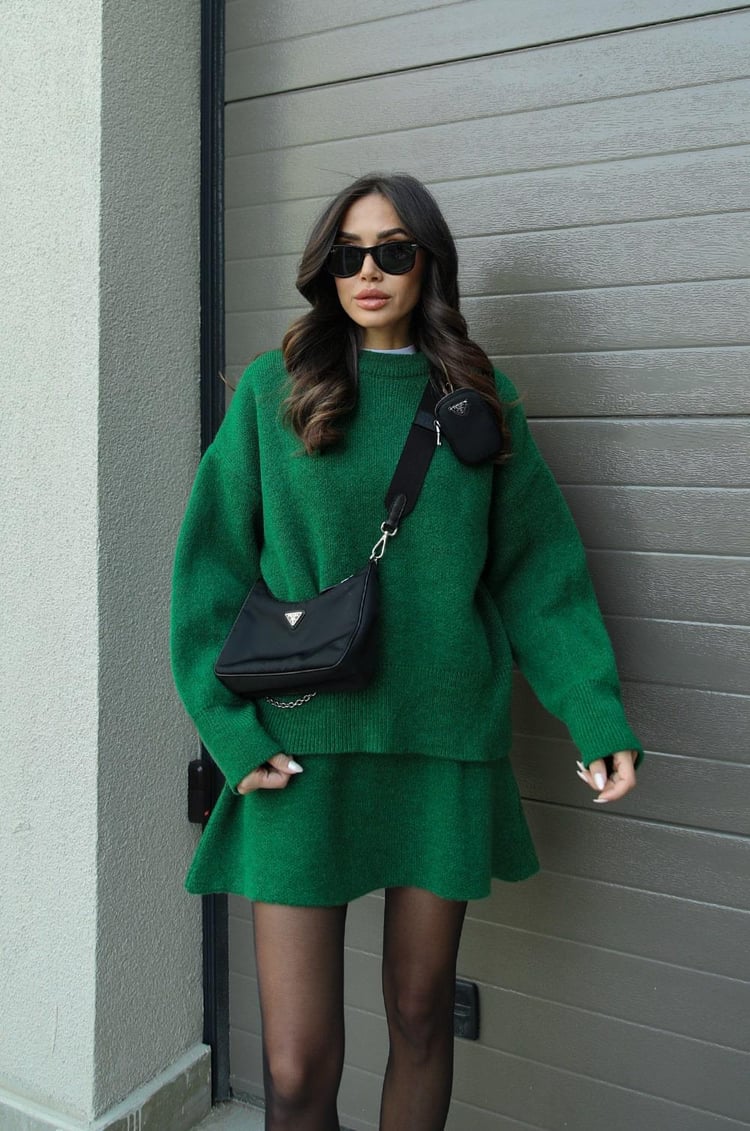 GR | 1-piece knitwear set - women's sweater and skirt with a relaxed fit