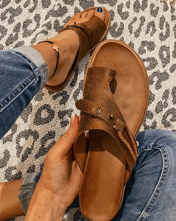 GR | Orthopedic sandals